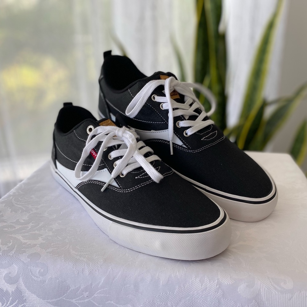 LEVIS Men’s Canvas Lace Up Loafer Shoes